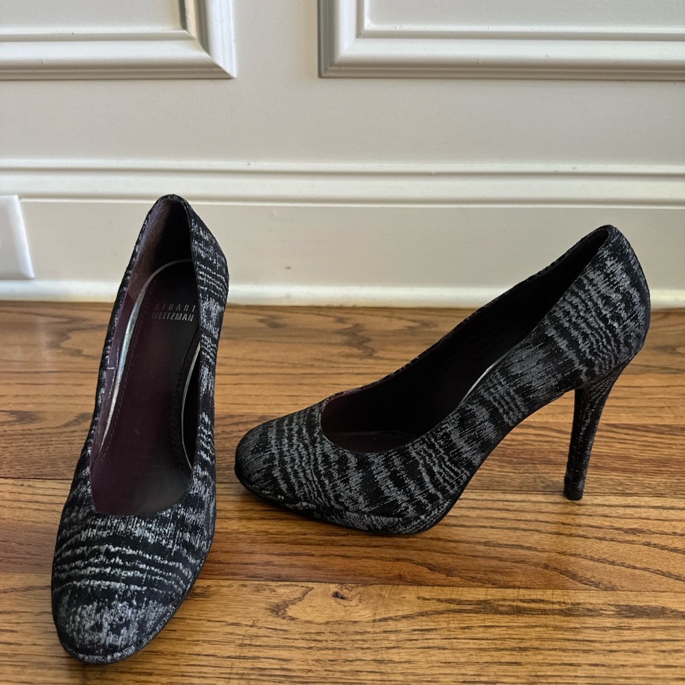 Stuart Weitzman Black And Gray Patterned Heels - image 6